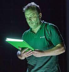 Christophers Father Ed Boone in book The curious incident of the dog in the nighttime