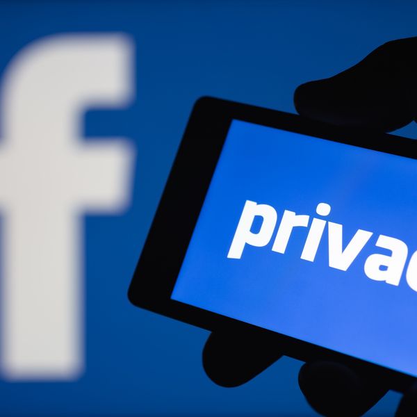 Facebook Privacy Essay Examples