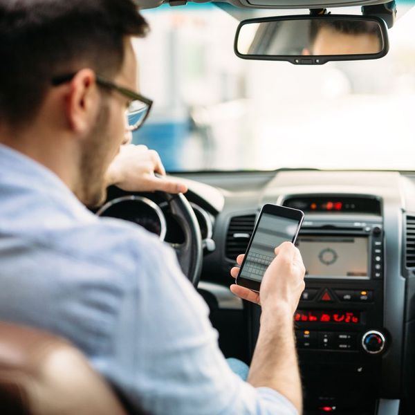 Texting While Driving Essay Examples